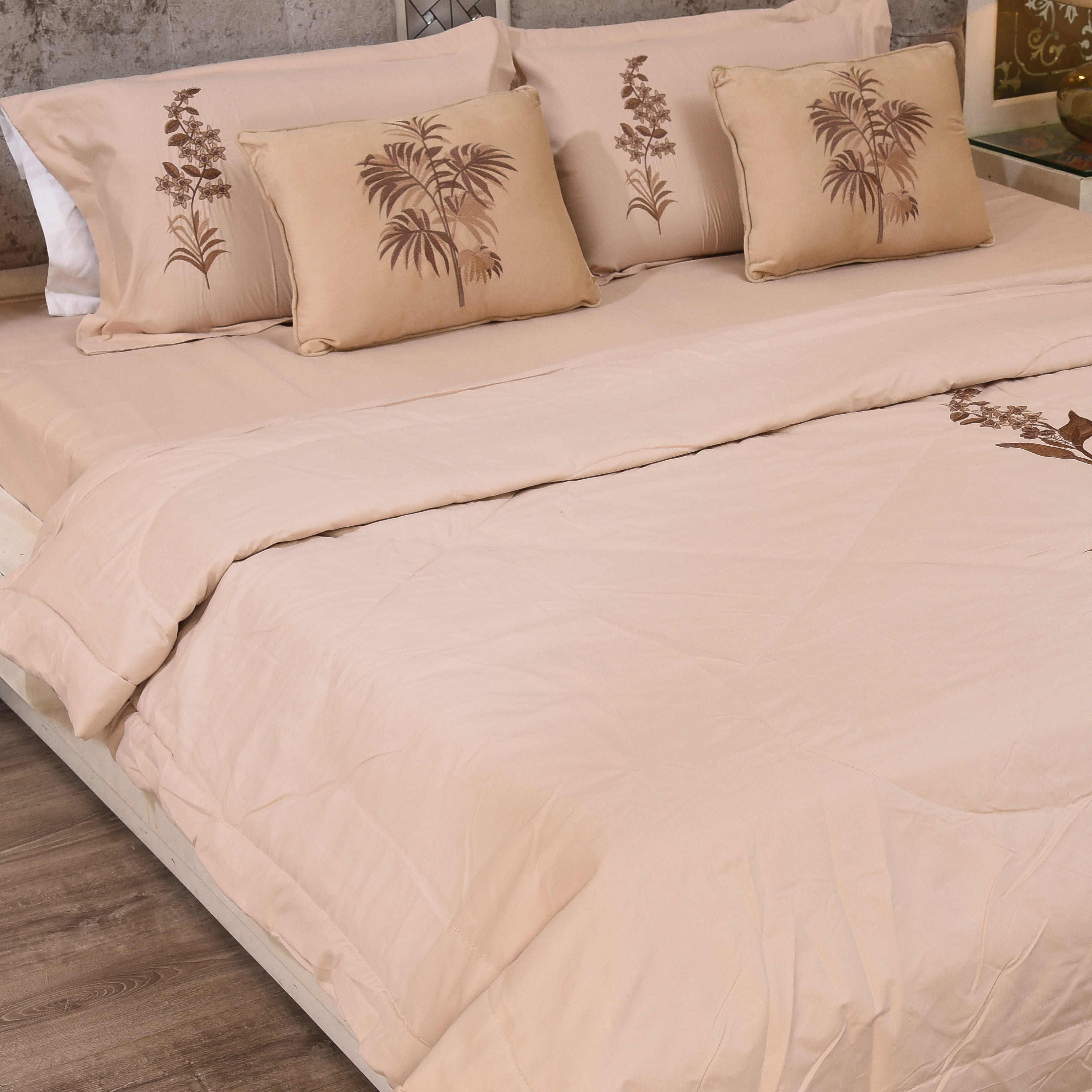 Ivory Palm Haven Bedsheet