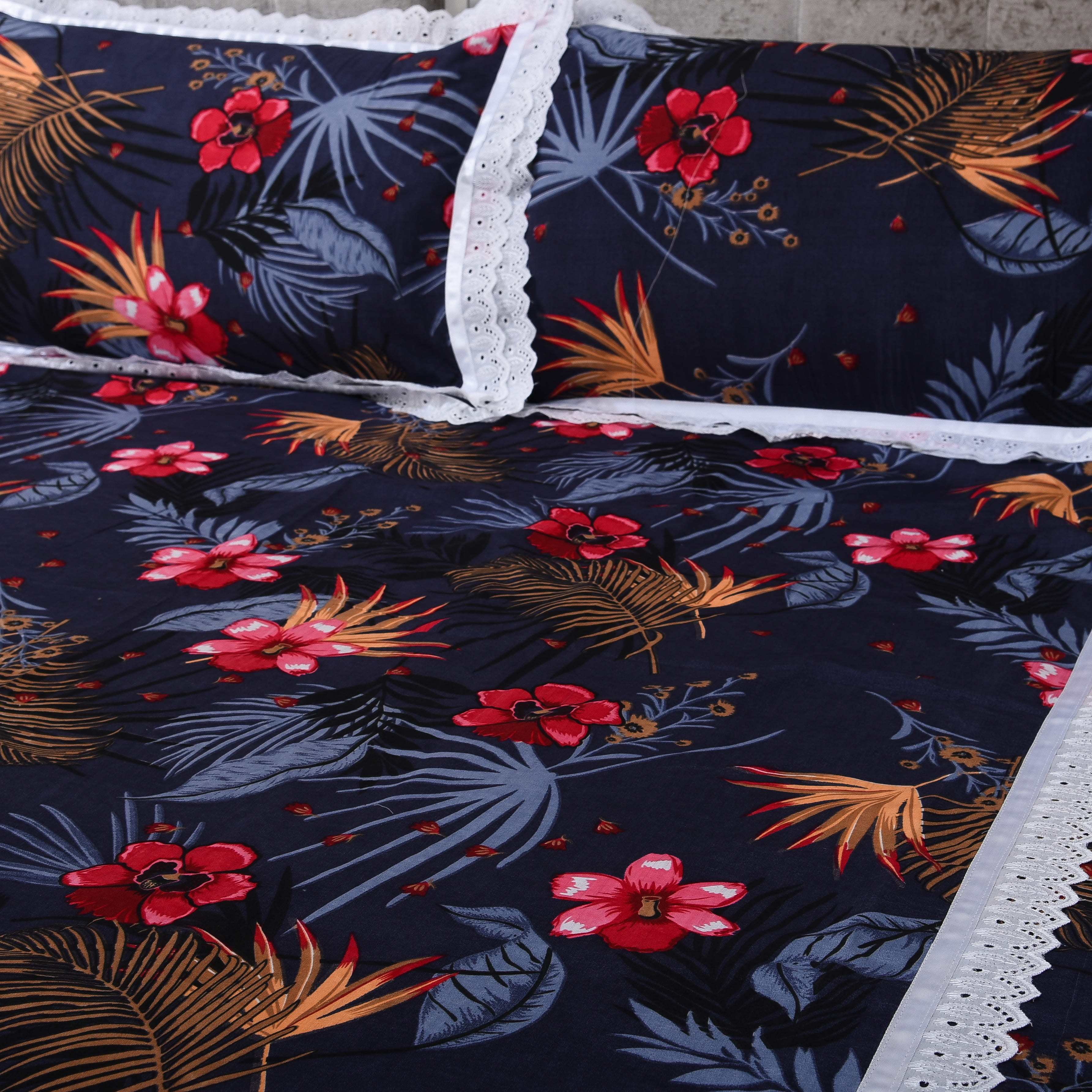 Midnight-toned Floral Bedsheet